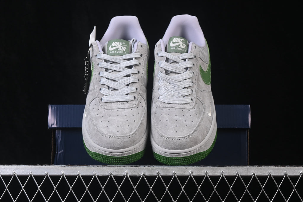 White & Sage Green Low-Top Sneakers | JL8888-011