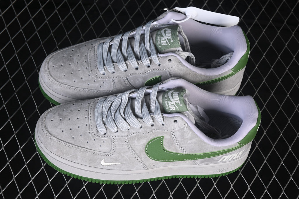 White & Sage Green Low-Top Sneakers | JL8888-011