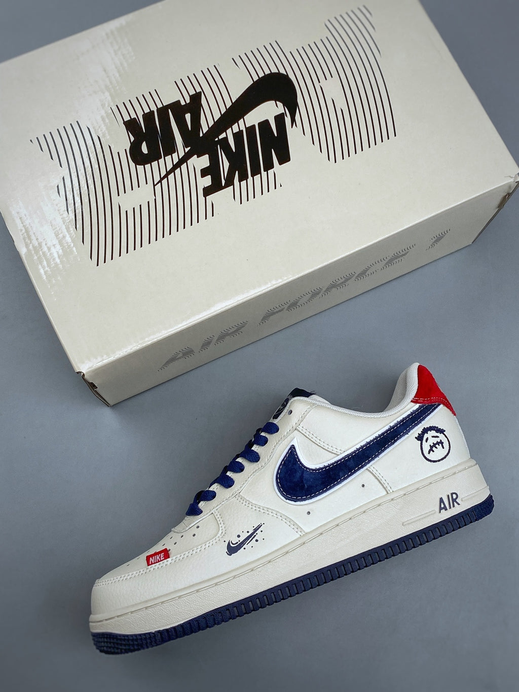 Nike Air Force 1 ’07 Low White, Navy & Red