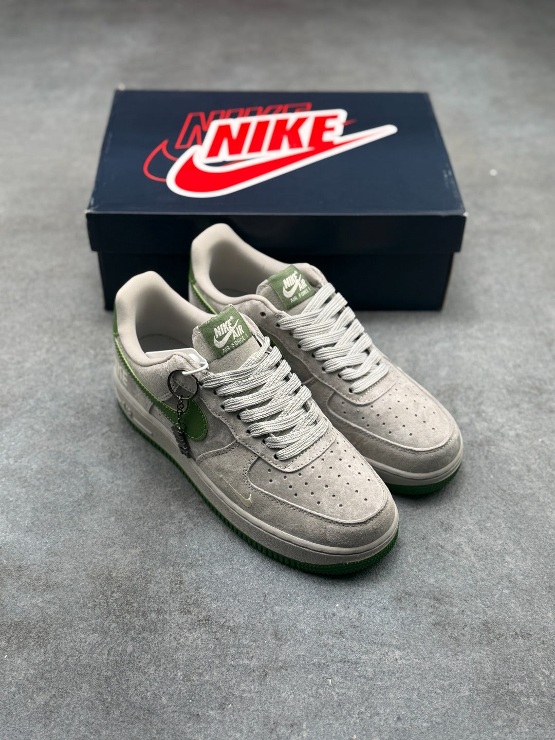 Nike Air Force 1 Low Grey & Sage Green