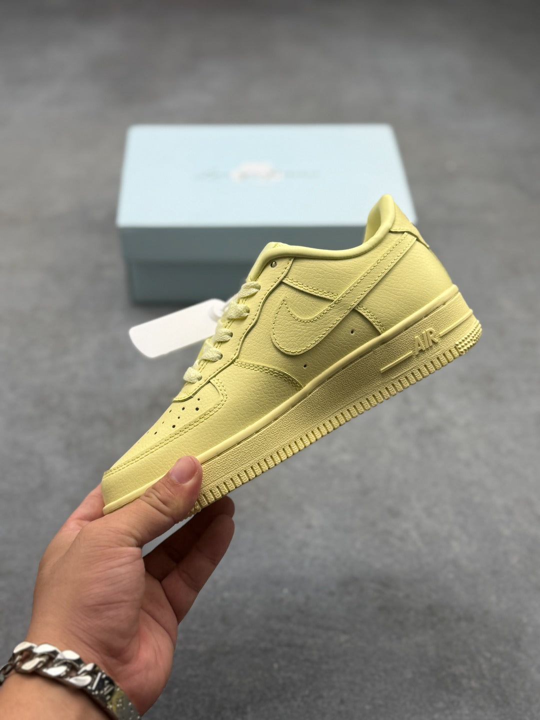 Nike Air Force 1 ’07 Low Pastel Yellow