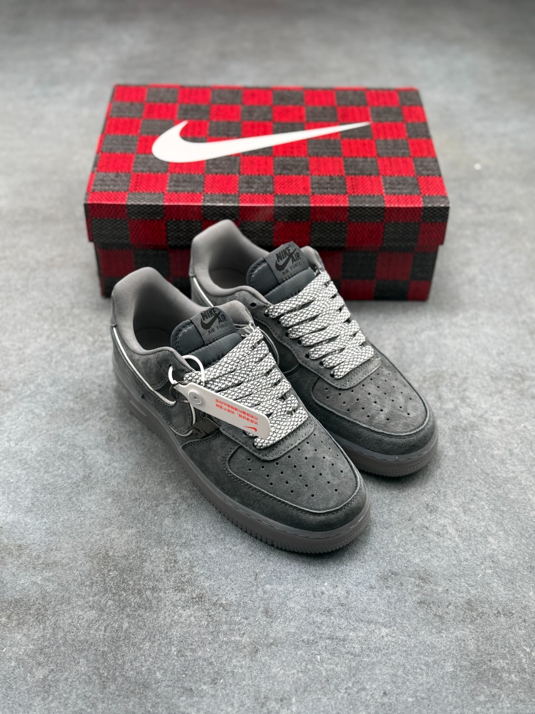 Nike Air Force 1 ’07 Low Charcoal Grey
