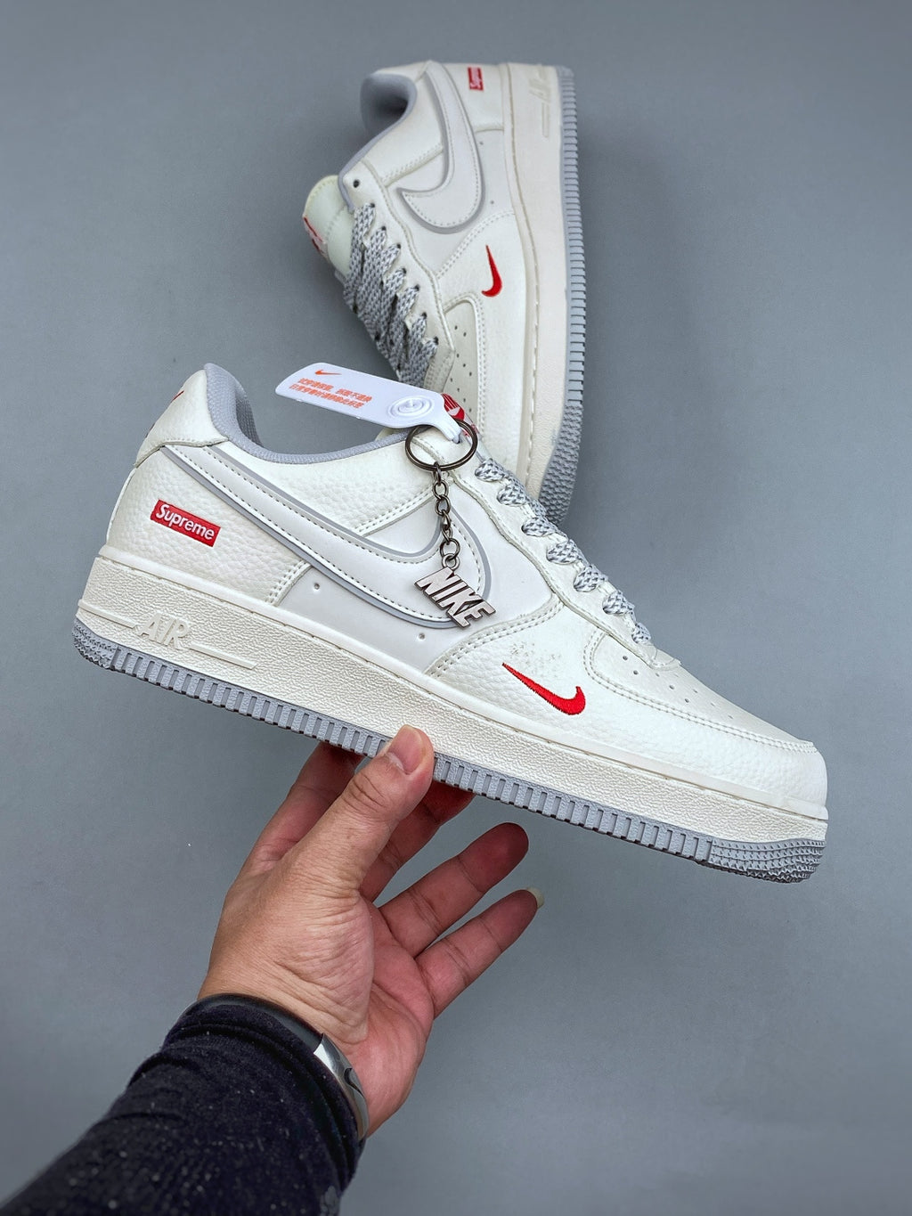 Nike Air Force 1 ’07 Low White & Red Accents