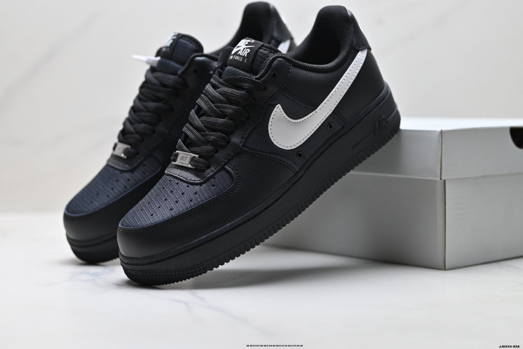Nike Air Force 1 ’07 Low Black & White Sneakers, Lace-Up Retro Casual Streetwear Shoes
