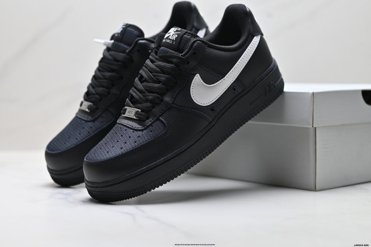 Nike Air Force 1 ’07 Low Black & White Sneakers, Lace-Up Retro Casual Streetwear Shoes