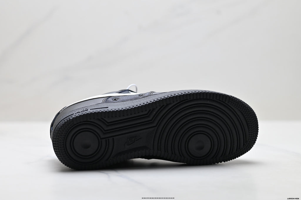 Nike Air Force 1 ’07 Low Black & White Sneakers, Lace-Up Retro Casual Streetwear Shoes