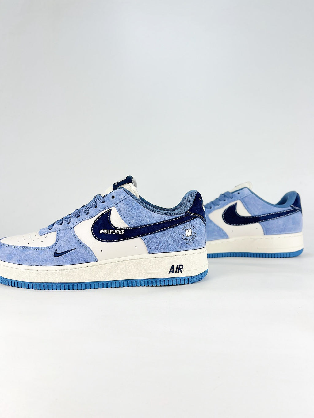 Nike Air Force 1 ’07 Low Blue & White Sneakers with Navy Swoosh, Retro Lace-Up Casual Streetwear Shoes