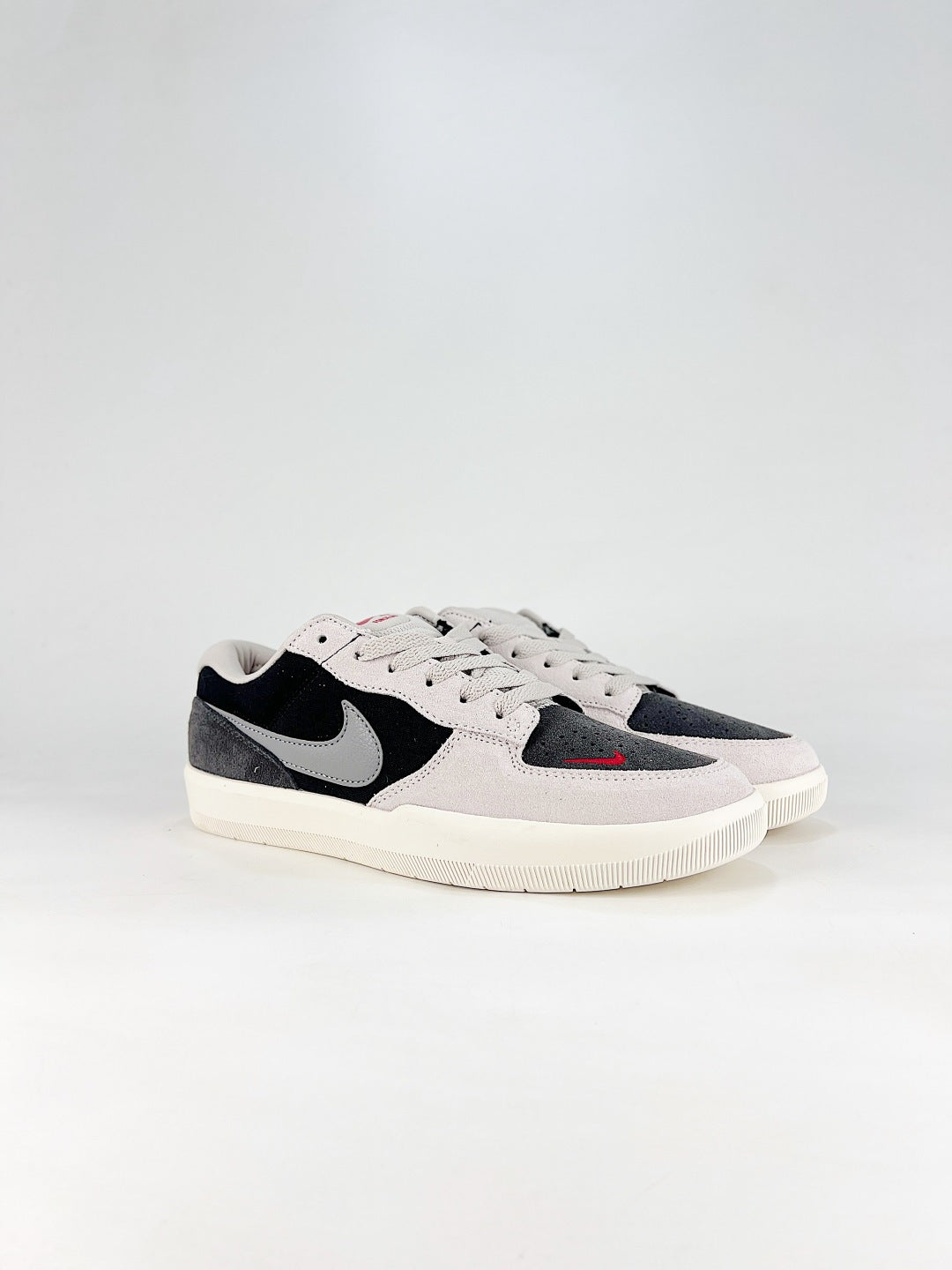 Nike SB Force 58 Black Grey & White Low-Top Sneakers, Retro Lace-Up Skate-Inspired Casual Shoes