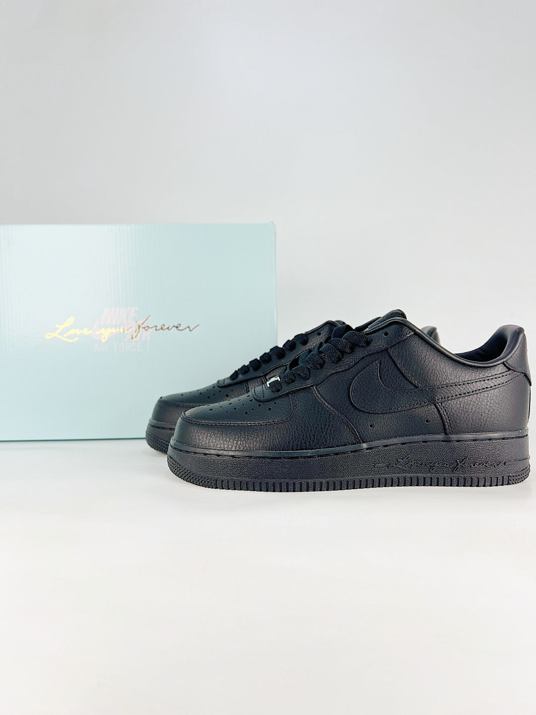 Nike Air Force 1 ’07 Low Triple Black Sneakers, Retro Lace-Up Casual Streetwear Shoes