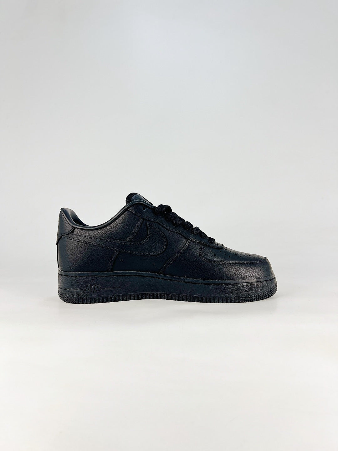 Nike Air Force 1 ’07 Low Triple Black Sneakers, Retro Lace-Up Casual Streetwear Shoes