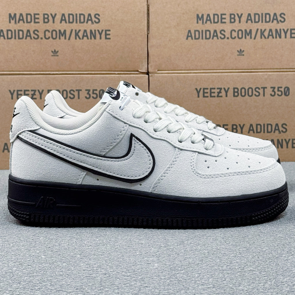 Nike Air Force 1 ’07 Low AF1 White & Black Sneakers, Black Outline Swoosh Retro Lace-Up Casual Streetwear Shoes