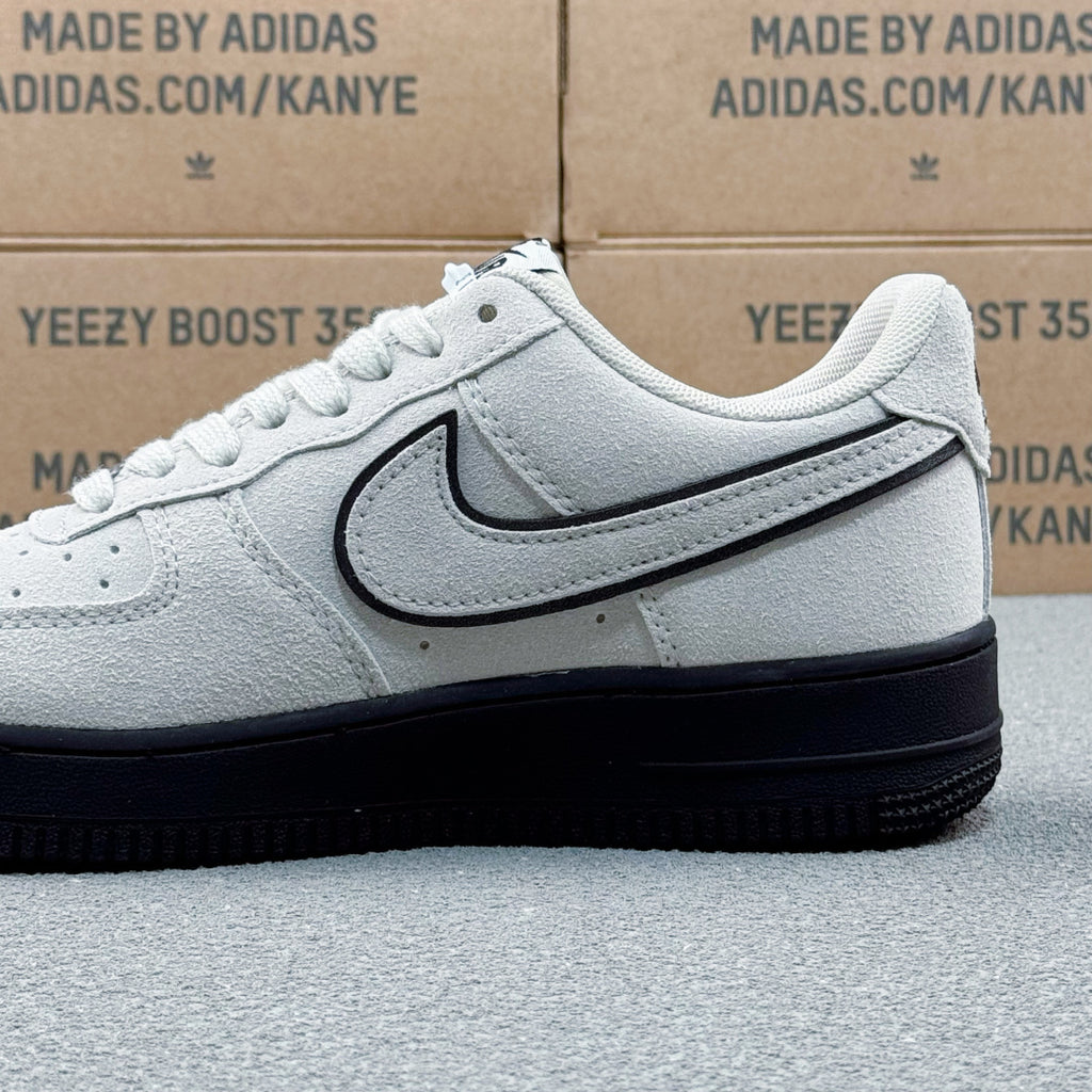Nike Air Force 1 ’07 Low AF1 White & Black Sneakers, Black Outline Swoosh Retro Lace-Up Casual Streetwear Shoes