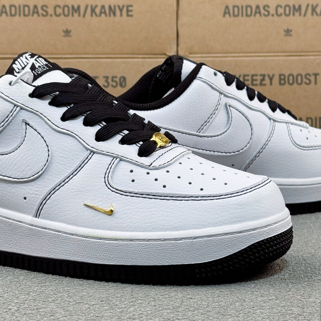 Nike Air Force 1 ’07 Low AF1 White & Black Sneakers with Mini Lime Swoosh, Retro Lace-Up Casual Streetwear Shoes