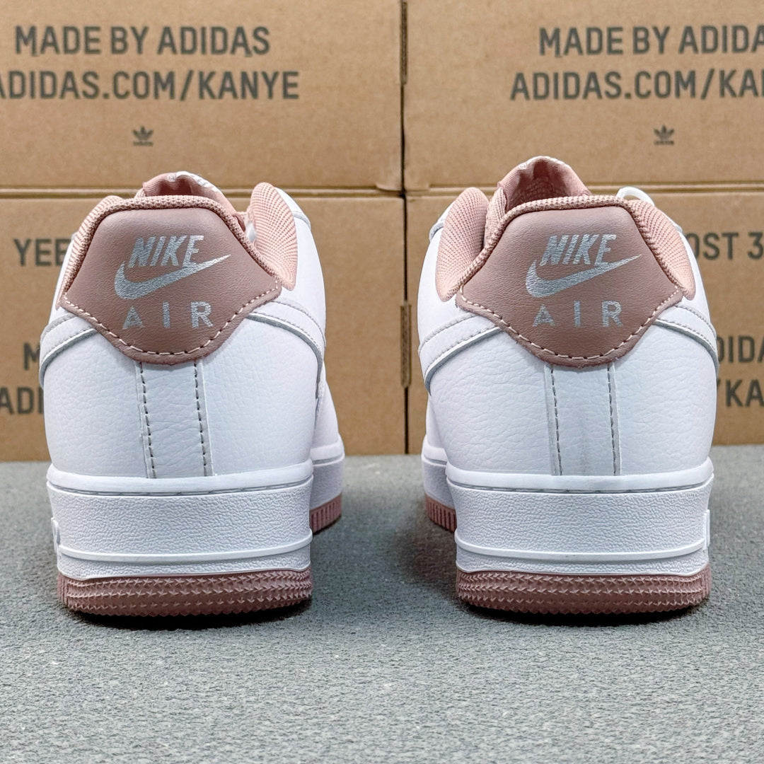 Nike Air Force 1 ’07 Low AF1 White & Dusty Pink Sneakers, Contrast Sole Lace-Up Retro Casual Streetwear Shoes