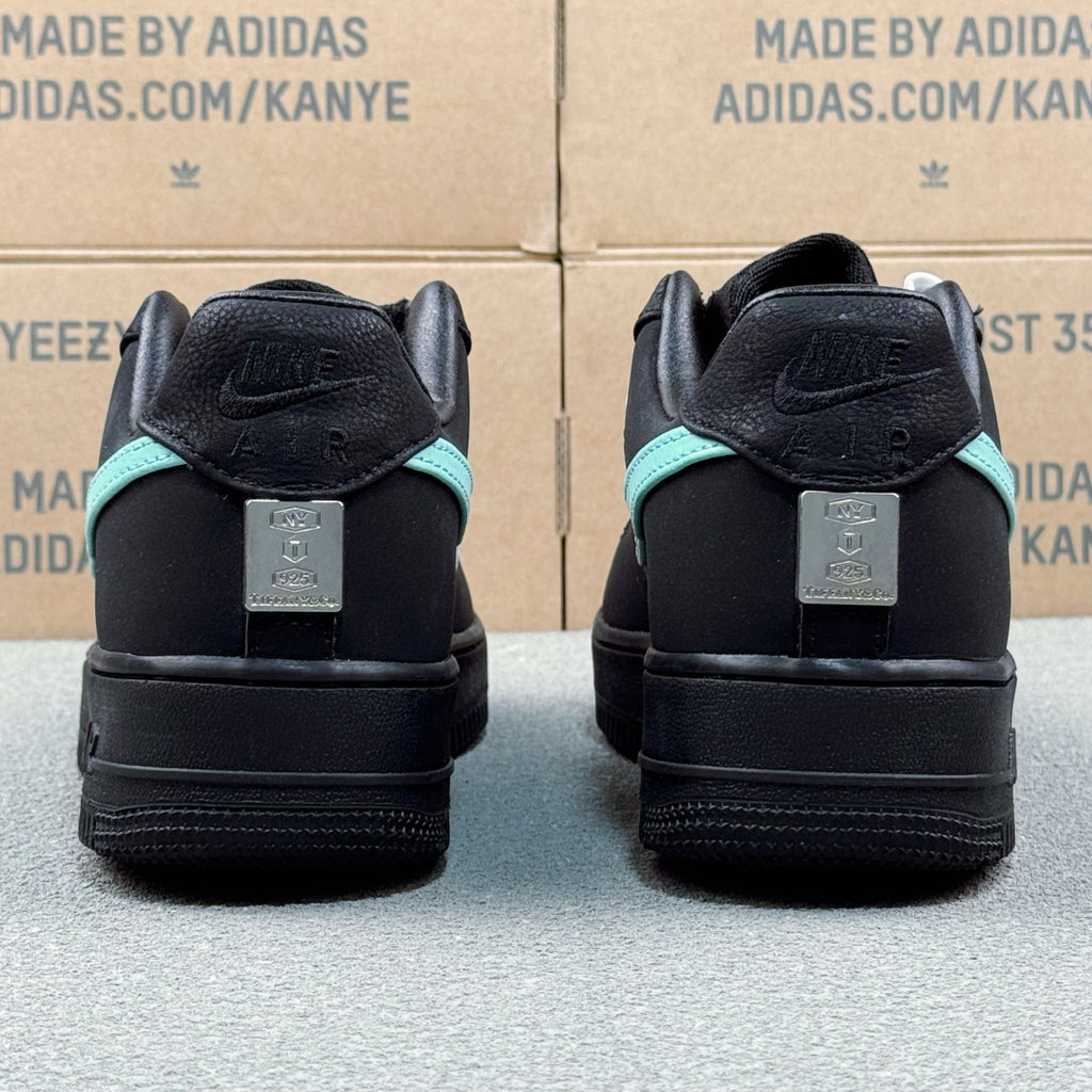 Nike Air Force 1 ’07 Low AF1 Black & Mint Green Sneakers, Contrast Swoosh Lace-Up Retro Casual Streetwear Shoes