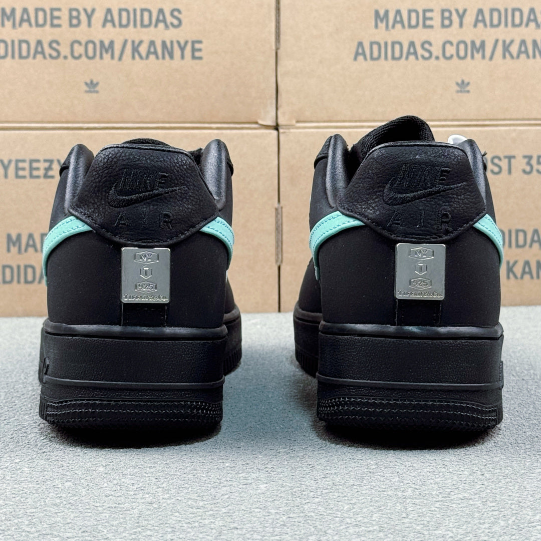 Nike Air Force 1 ’07 Low AF1 Black & Mint Green Sneakers, Contrast Swoosh Lace-Up Retro Casual Streetwear Shoes