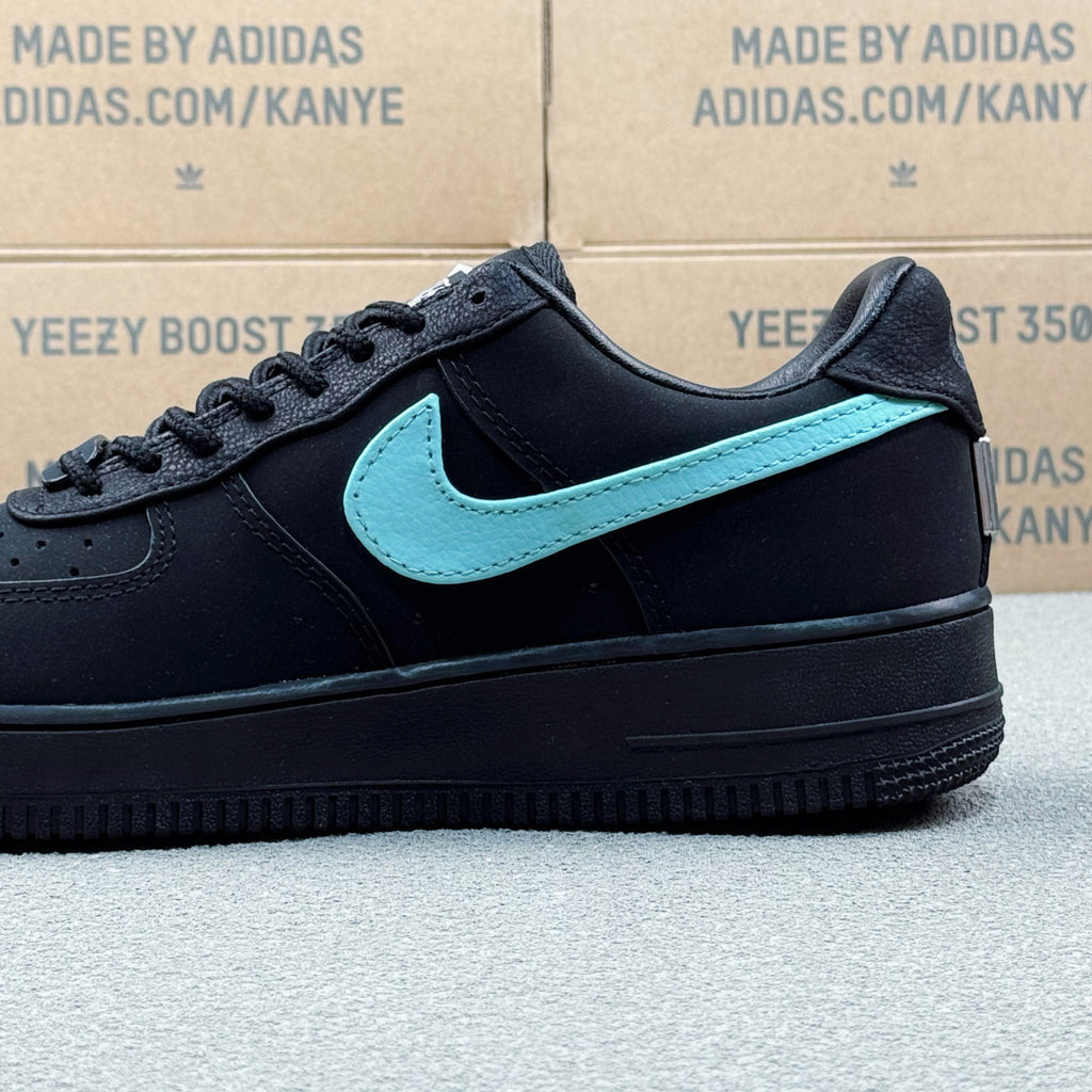 Nike Air Force 1 ’07 Low AF1 Black & Mint Green Sneakers, Contrast Swoosh Lace-Up Retro Casual Streetwear Shoes