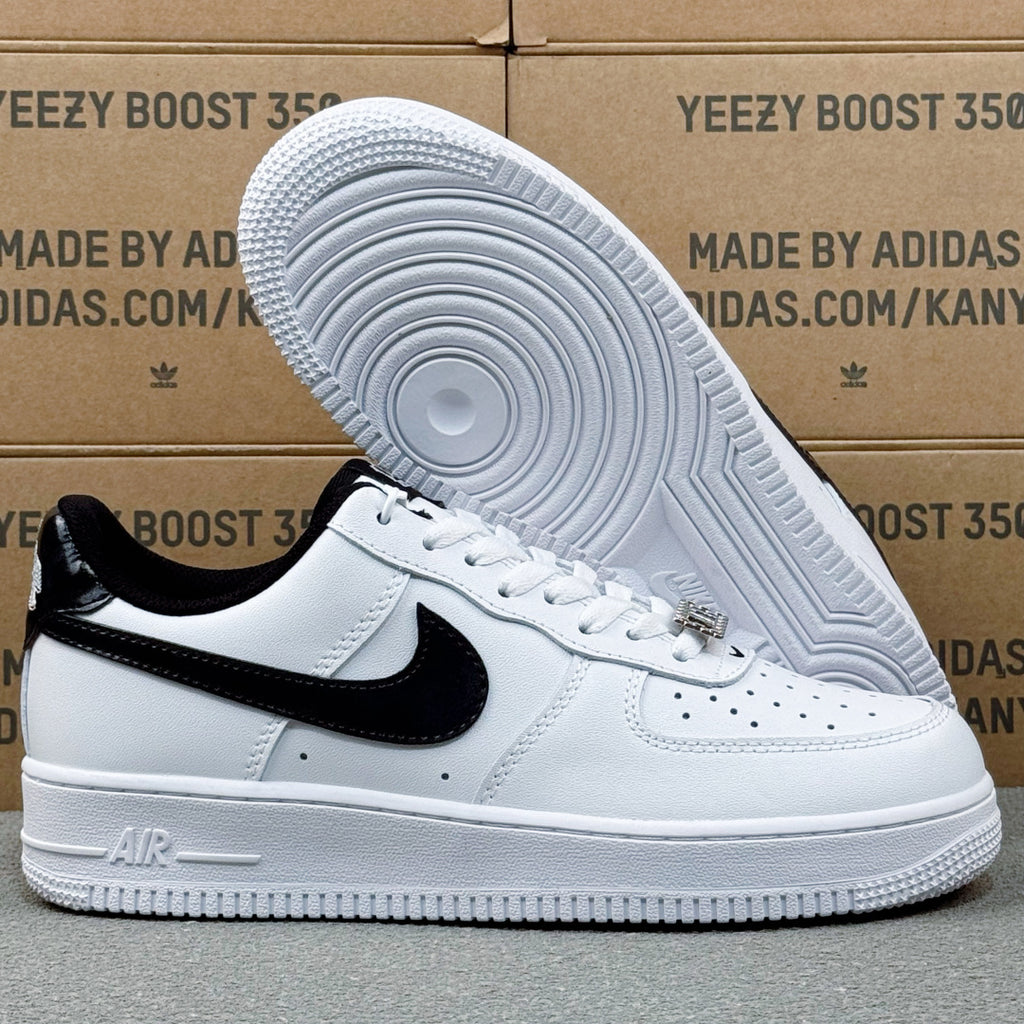 Nike Air Force 1 ’07 Low AF1 White & Black Sneakers, Contrast Swoosh Retro Lace-Up Casual Streetwear Shoes