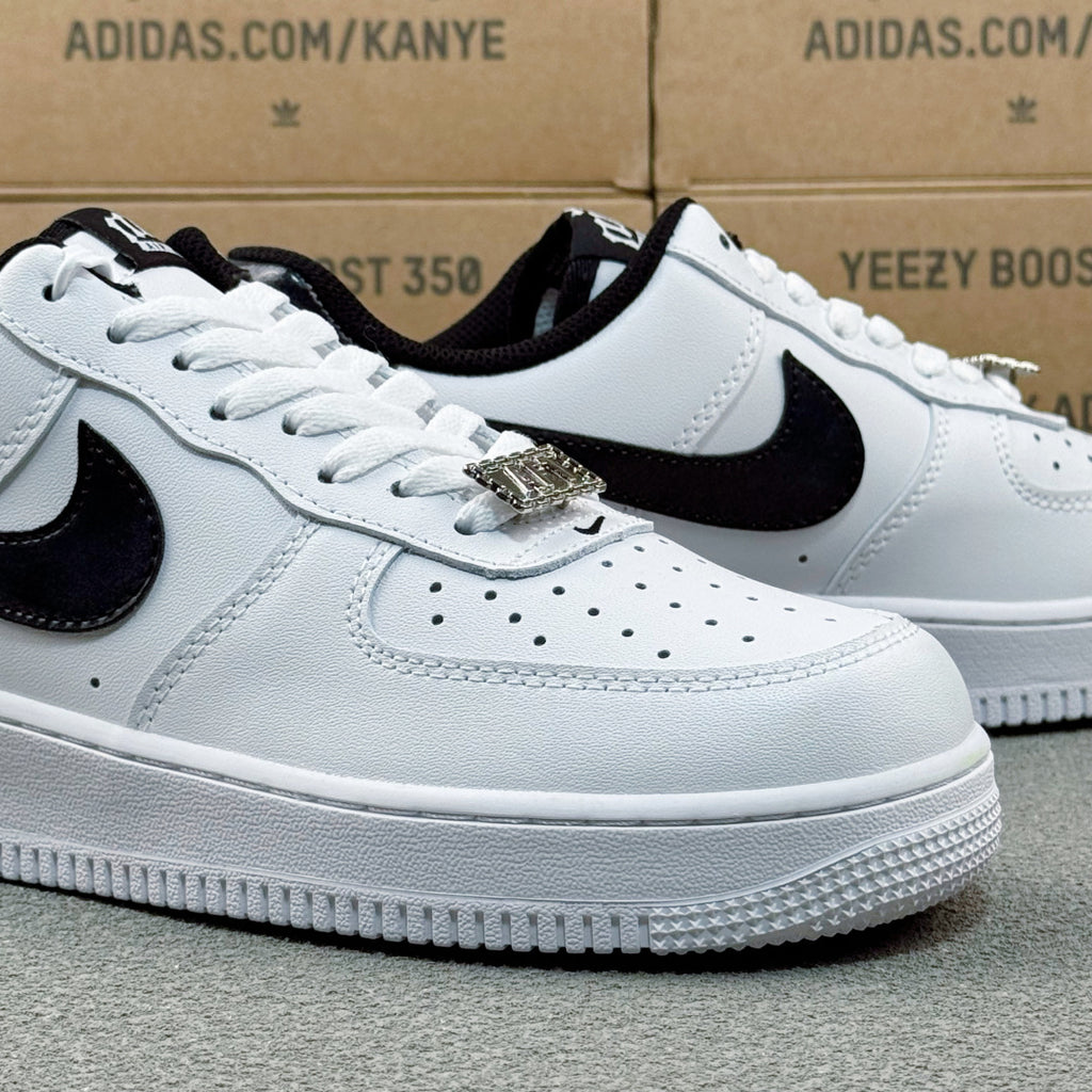 Nike Air Force 1 ’07 Low AF1 White & Black Sneakers, Contrast Swoosh Retro Lace-Up Casual Streetwear Shoes