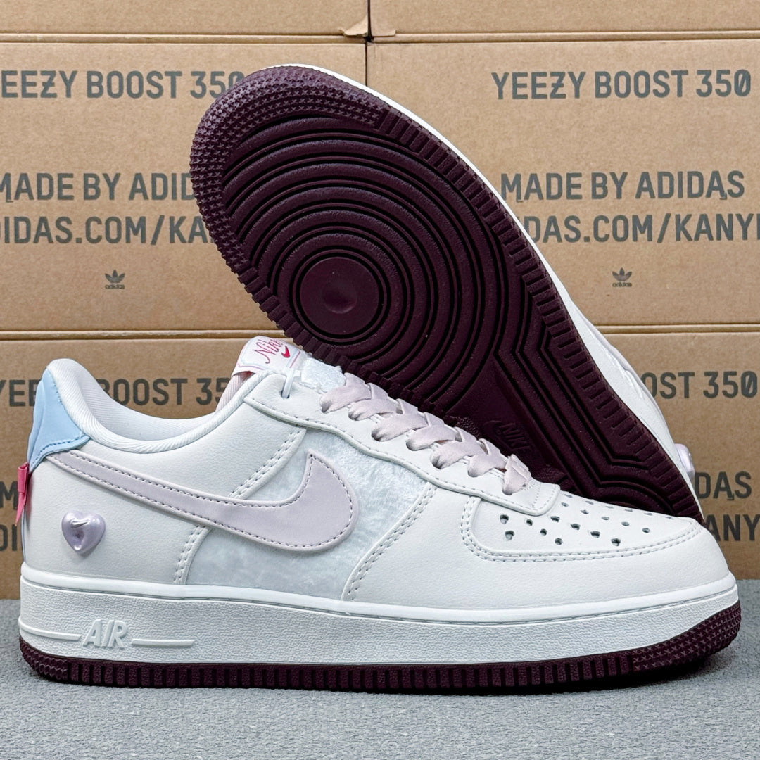 Nike Air Force 1 ’07 Low AF1 White & Light Grey Sneakers, Pale Blue Heel Black Outsole Retro Lace-Up Casual Shoes