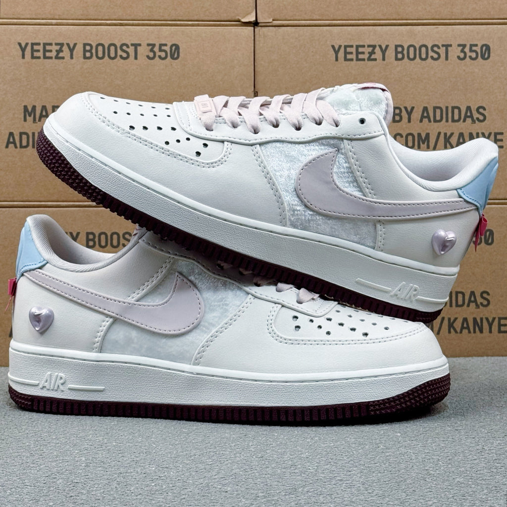 Nike Air Force 1 ’07 Low AF1 White & Light Grey Sneakers, Pale Blue Heel Black Outsole Retro Lace-Up Casual Shoes