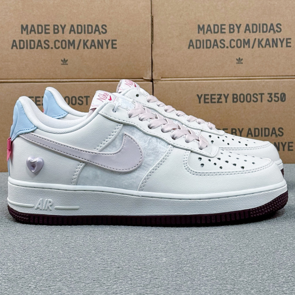Nike Air Force 1 ’07 Low AF1 White & Light Grey Sneakers, Pale Blue Heel Black Outsole Retro Lace-Up Casual Shoes