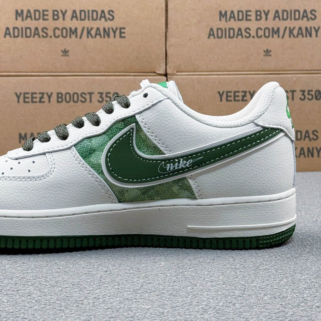 Nike Air Force 1 ’07 Low AF1 White & Green Graphic Sneakers, Contrast Swoosh Retro Lace-Up Casual Streetwear Shoes