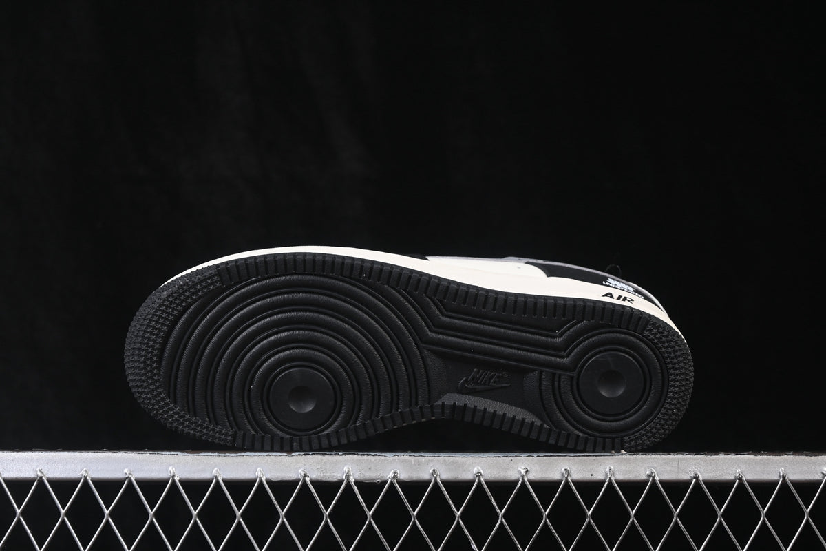 Nike Air Force 1 ’07 Low AF1 Black White & Grey Sneakers, Patchwork Graphic Lace-Up Retro Casual Streetwear Shoes