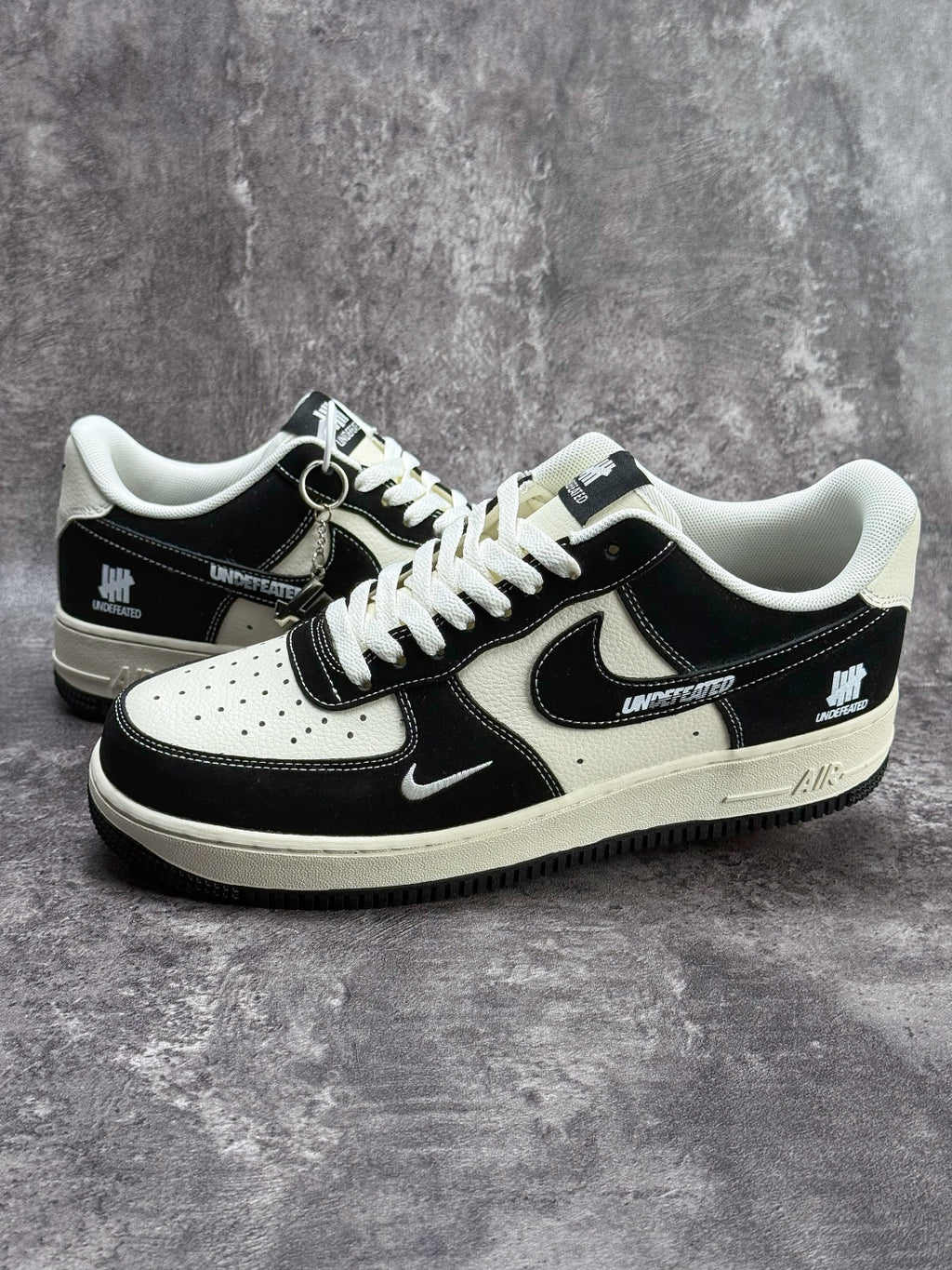 Air Jordan 1 Low AJ1 Black White & Grey Sneakers with Patterned Laces, Retro Low-Top Casual Streetwear Shoes