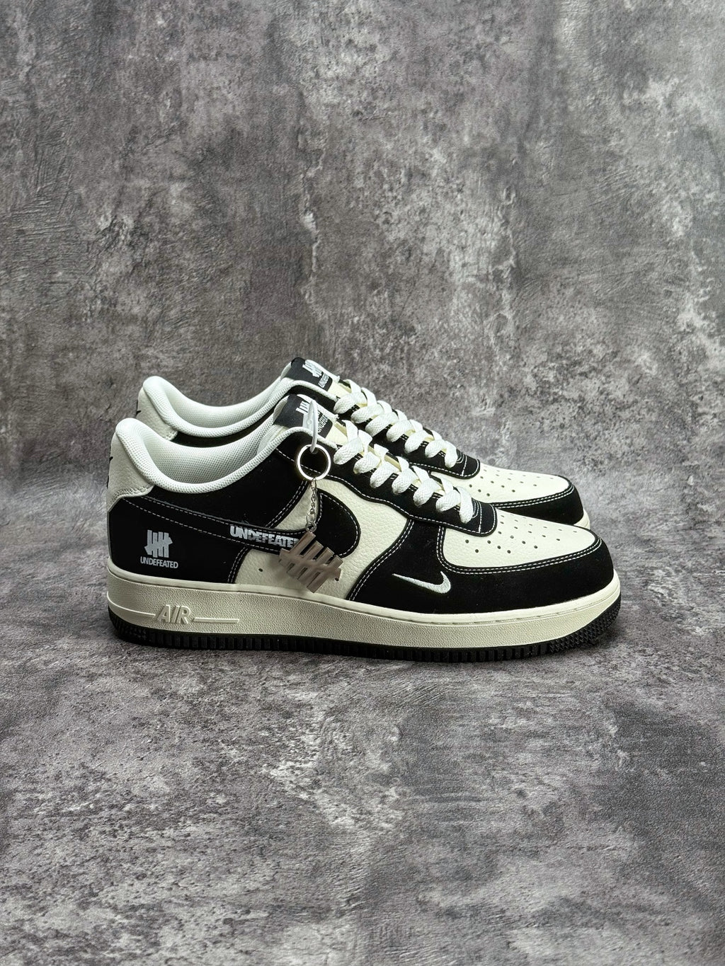 Air Jordan 1 Low AJ1 Black White & Grey Sneakers with Patterned Laces, Retro Low-Top Casual Streetwear Shoes