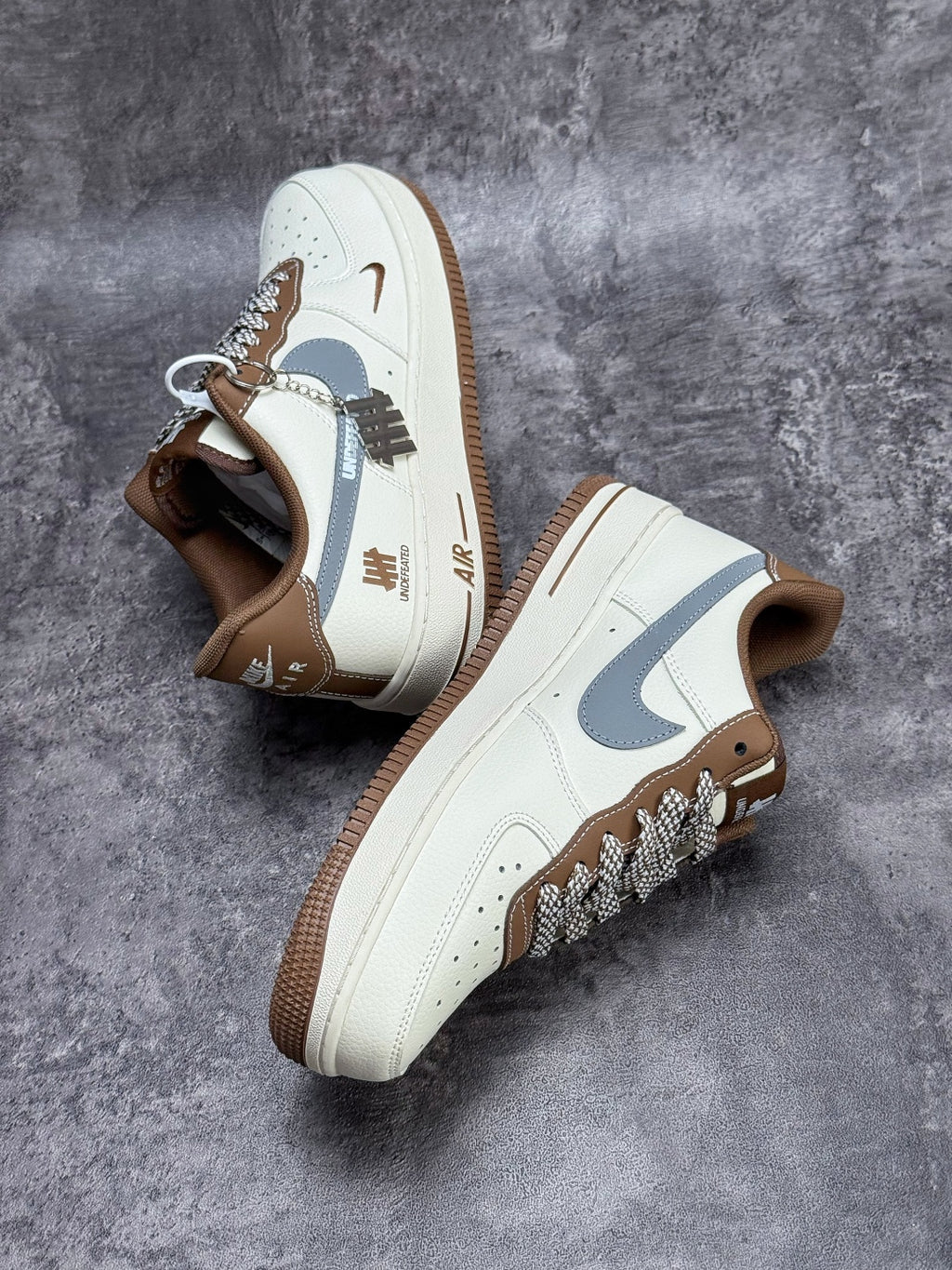 Nike Air Force 1 ’07 Low Cream White Brown & Grey Sneakers with Mini Swoosh, Retro Lace-Up Casual Streetwear Shoes