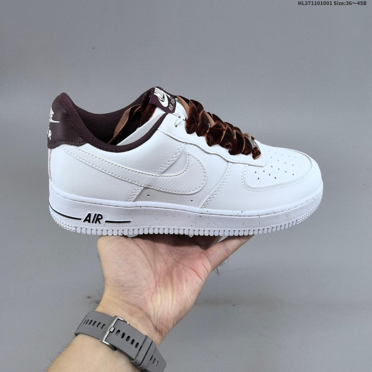 Nike Air Force 1 ’07 Low White & Black Sneakers with Brown Laces, Retro Low-Top Casual Streetwear Shoes