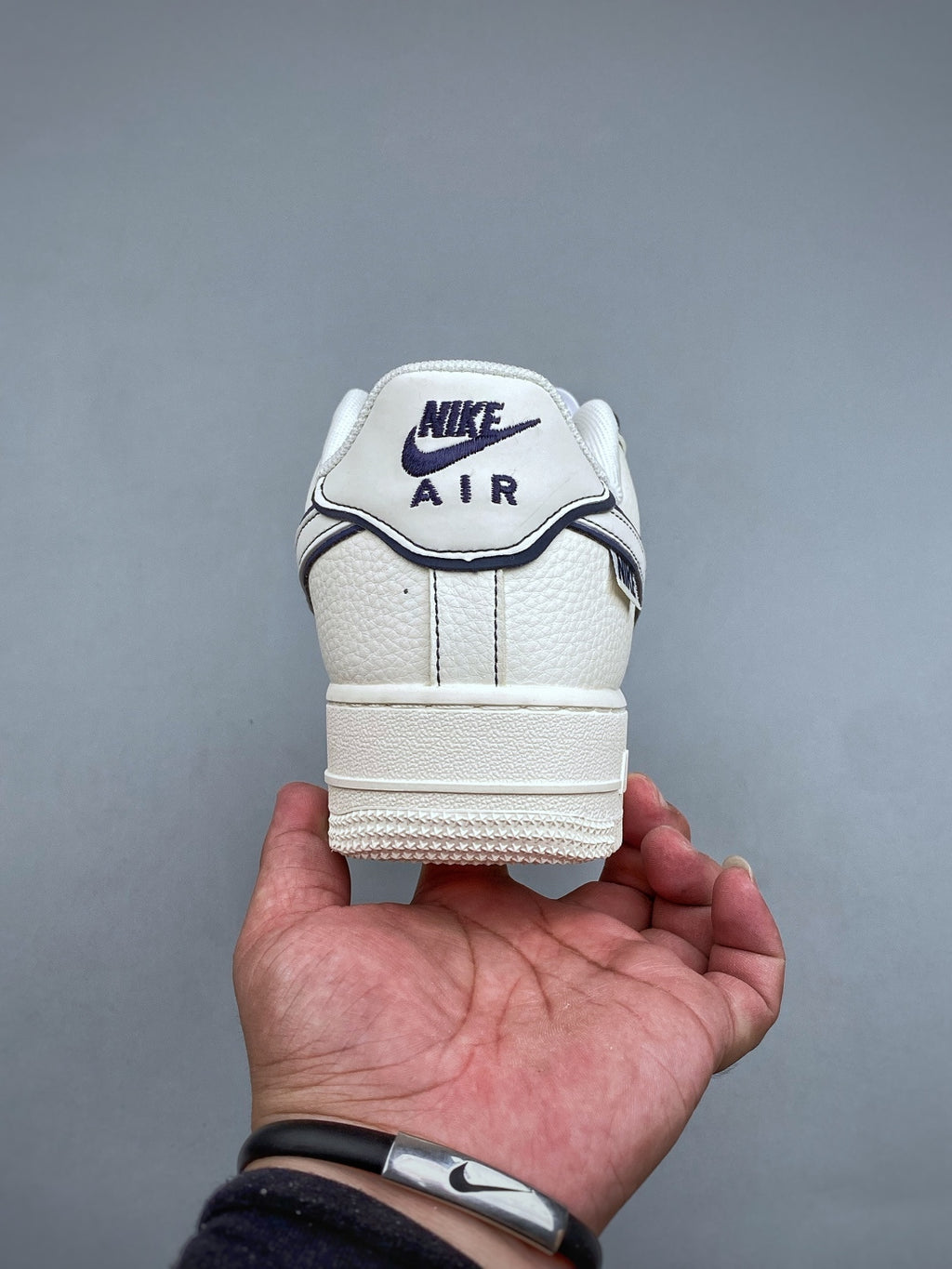 Nike Air Force 1 ’07 Low White & Black Outline Sneakers, Contrast Lace Details Retro Casual Streetwear Shoes