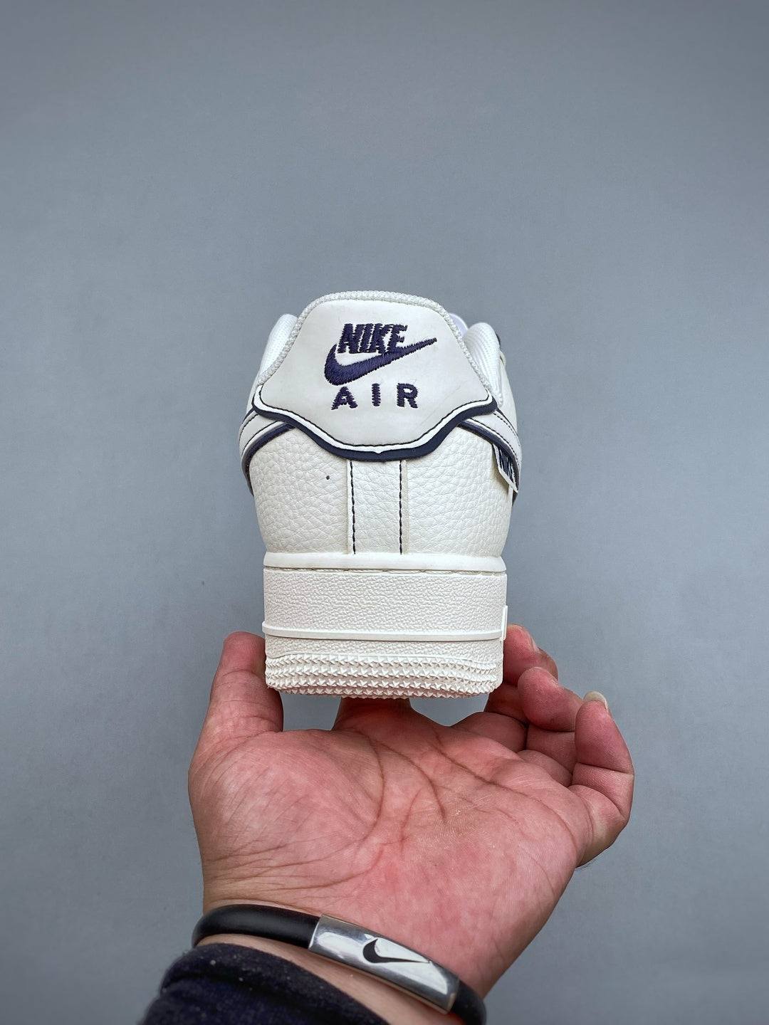 Nike Air Force 1 ’07 Low White & Black Outline Sneakers, Contrast Lace Details Retro Casual Streetwear Shoes