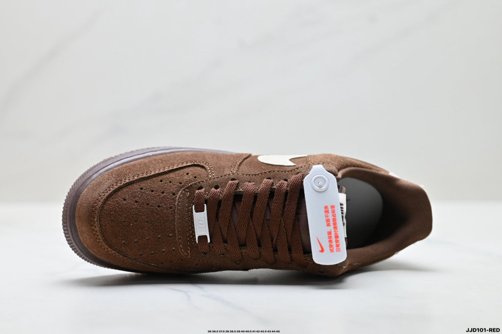 Nike Air Force 1 ’07 Low Brown & Cream Sneakers, Contrast Swoosh Retro Lace-Up Casual Streetwear Shoes