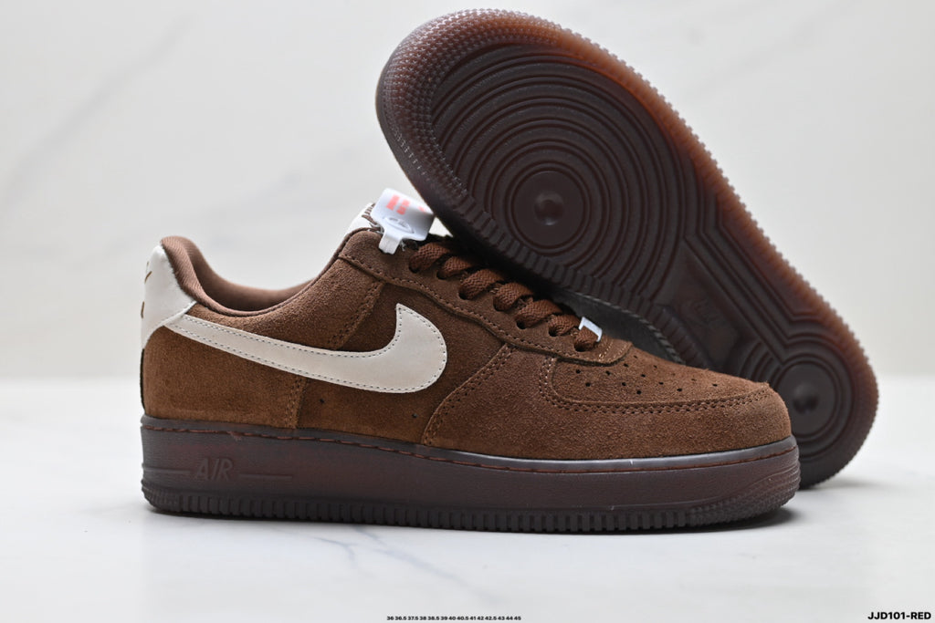Nike Air Force 1 ’07 Low Brown & Cream Sneakers, Contrast Swoosh Retro Lace-Up Casual Streetwear Shoes