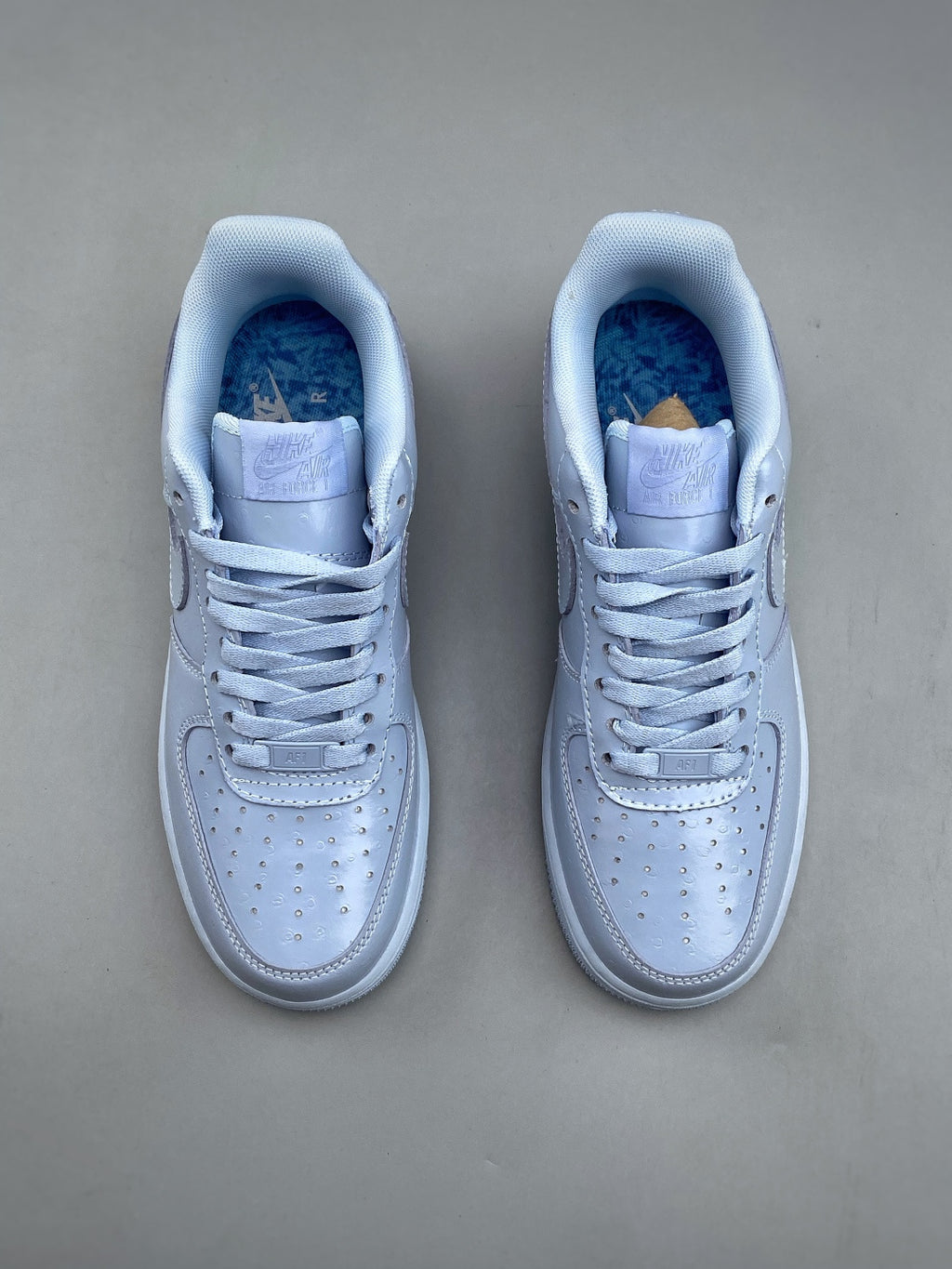 Nike Air Force 1 ’07 Low Light Blue Sneakers, Tonal Swoosh Retro Lace-Up Casual Streetwear Shoes