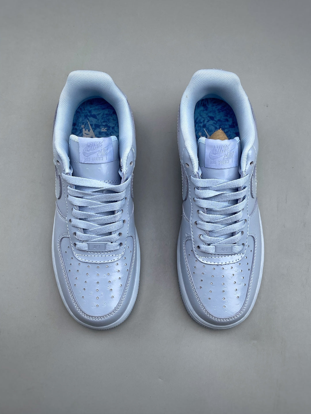 Nike Air Force 1 ’07 Low Light Blue Sneakers, Tonal Swoosh Retro Lace-Up Casual Streetwear Shoes